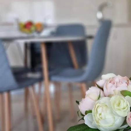 Ma Maison Bleue * Kremasztí