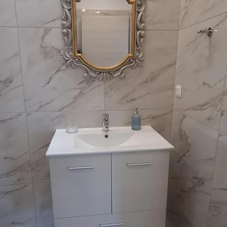 Ma Maison Bleue